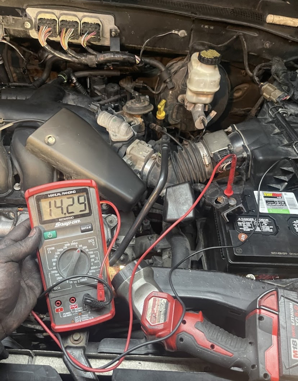 Charging system test — 14.29V alternator output